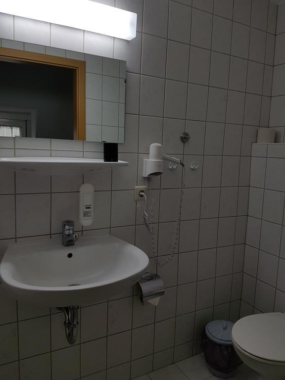 Pension Am Stadtrand Лайпциг Екстериор снимка