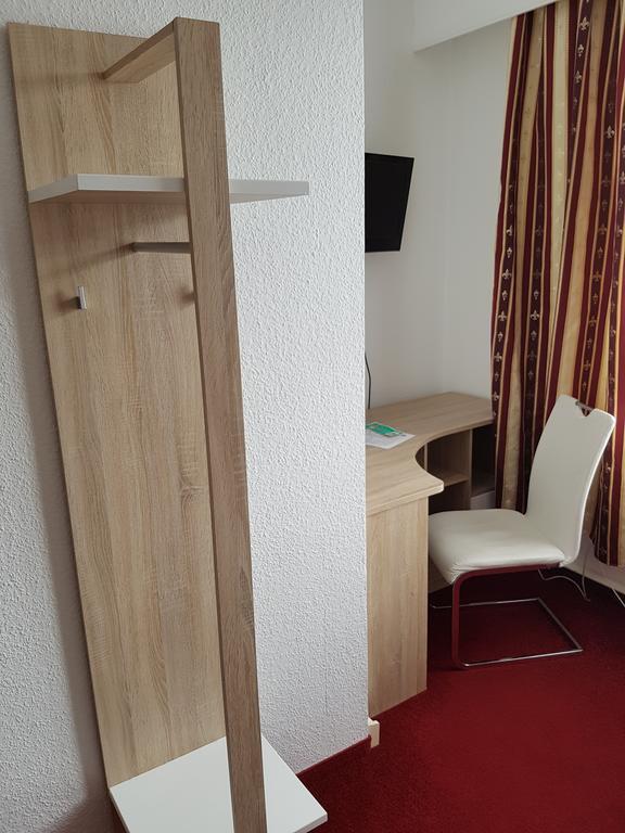 Pension Am Stadtrand Лайпциг Екстериор снимка