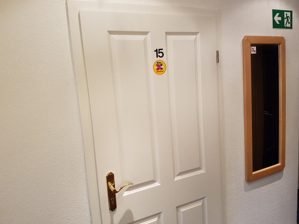 Pension Am Stadtrand Лайпциг Екстериор снимка