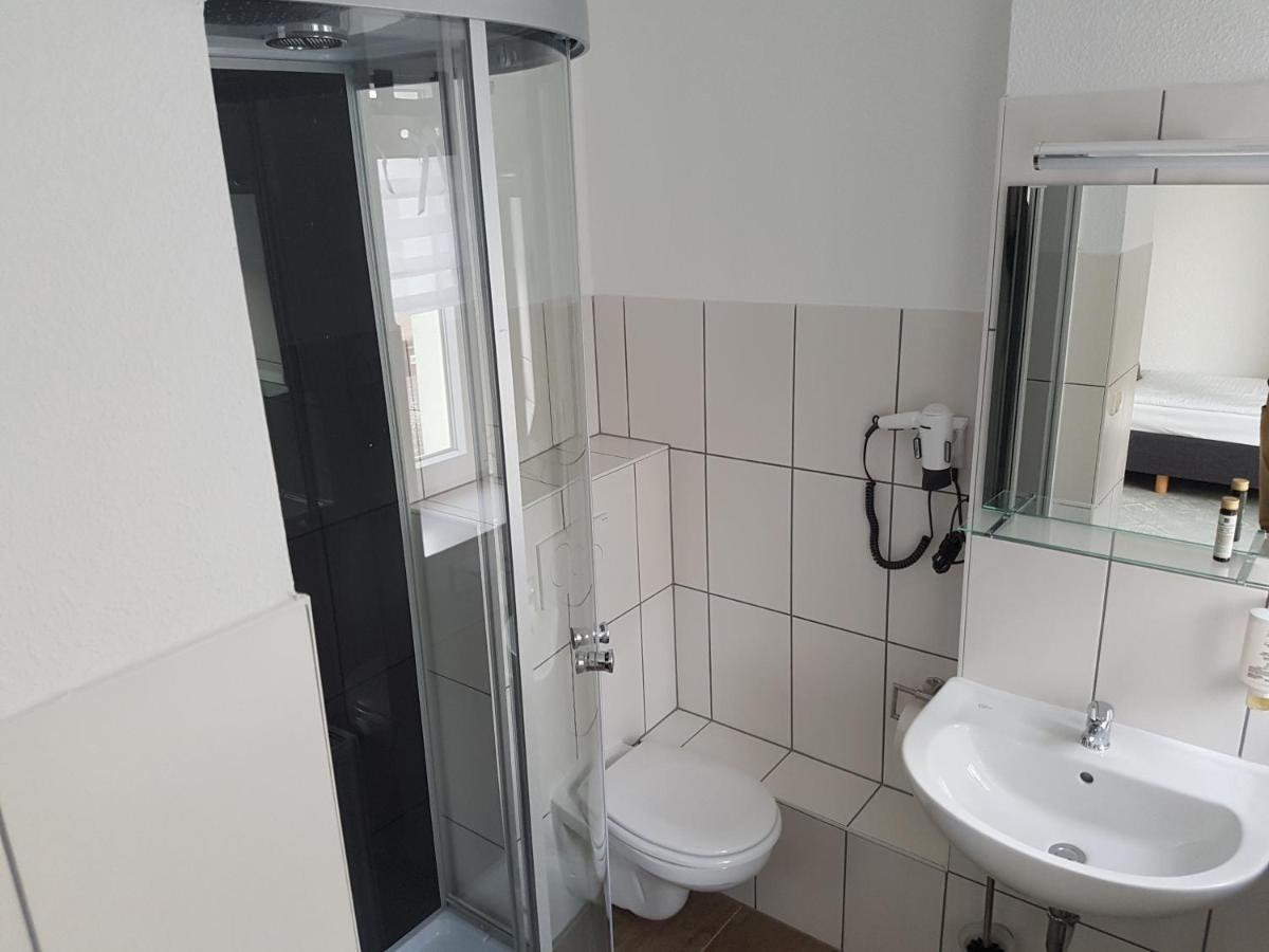 Pension Am Stadtrand Лайпциг Екстериор снимка