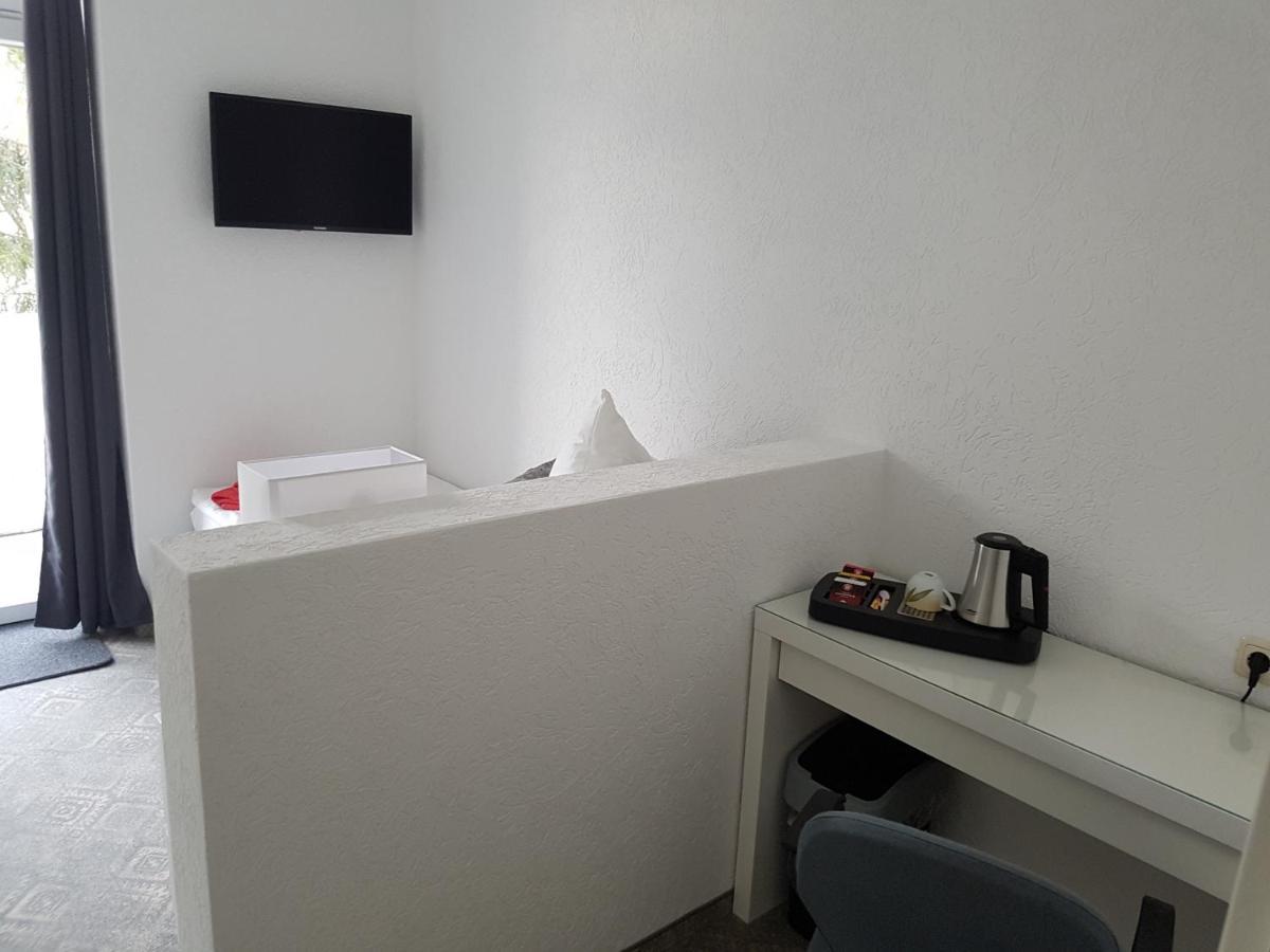 Pension Am Stadtrand Лайпциг Екстериор снимка